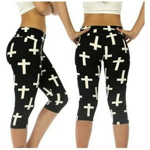 Black cross leggings Capri pants